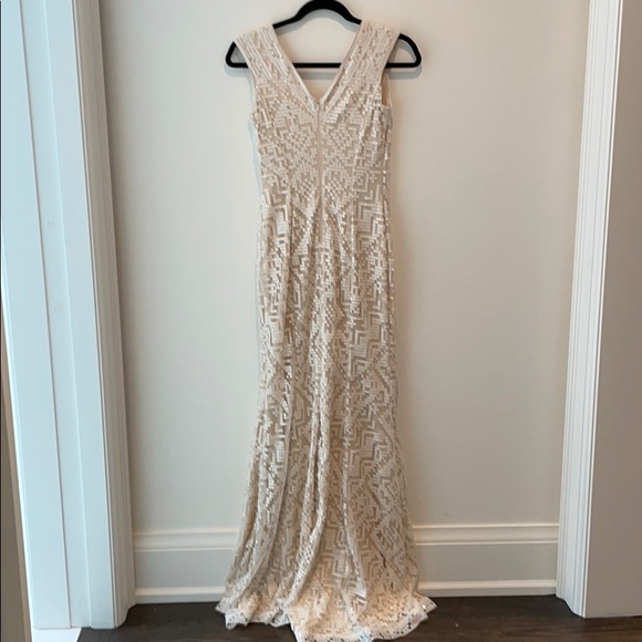 NWT Tadashi Shoji Milani Gown - Picture 4 of 9